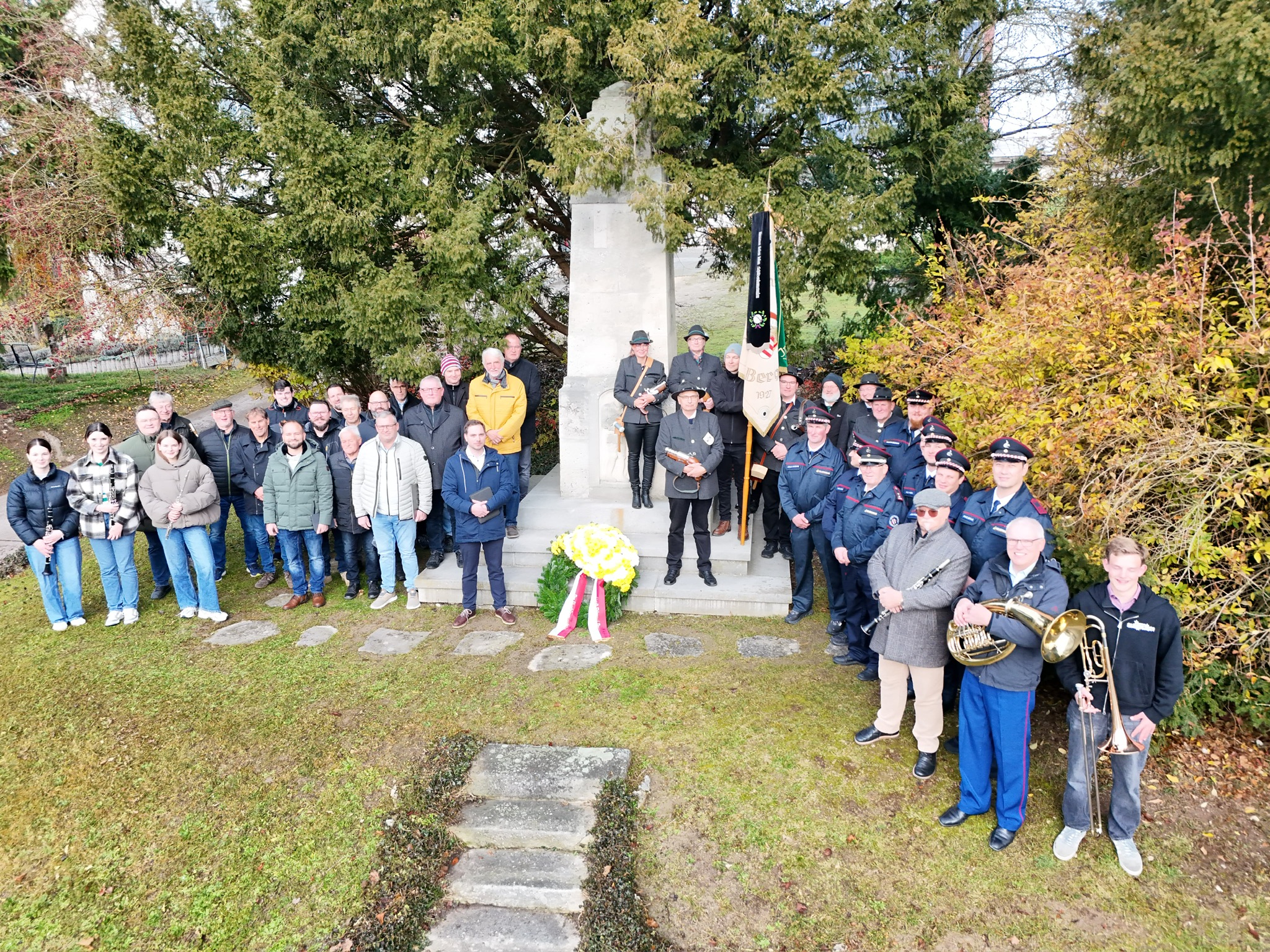 Gruppenbild Volkstrauertag 2025